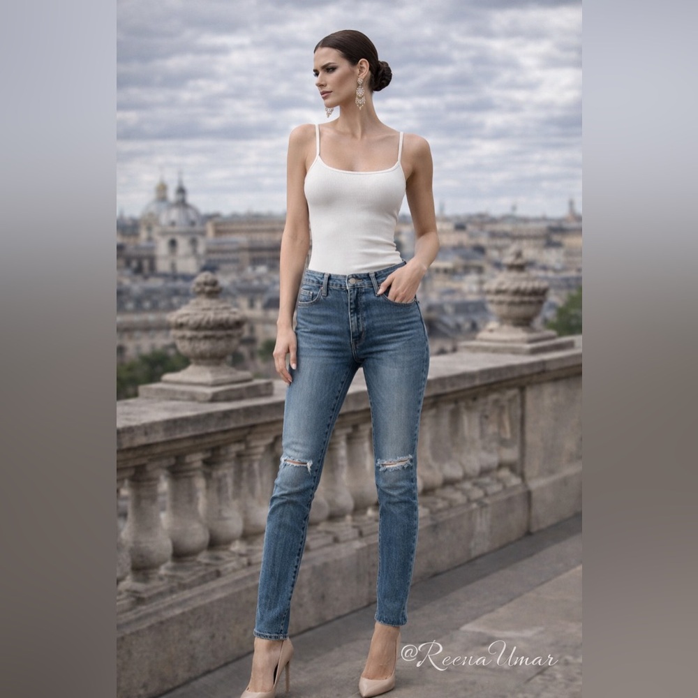 Levi’s 311 Shaping Skinny Jeans – Size 25